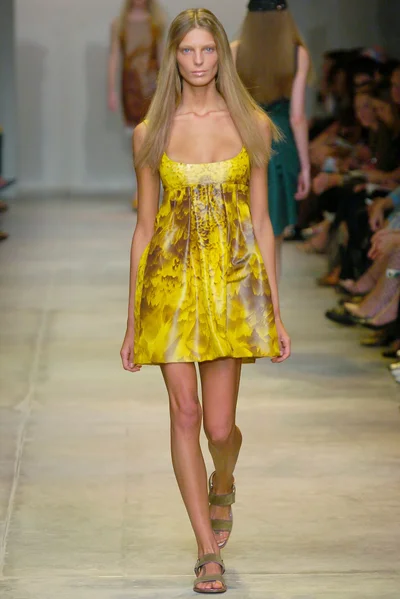 Look 54